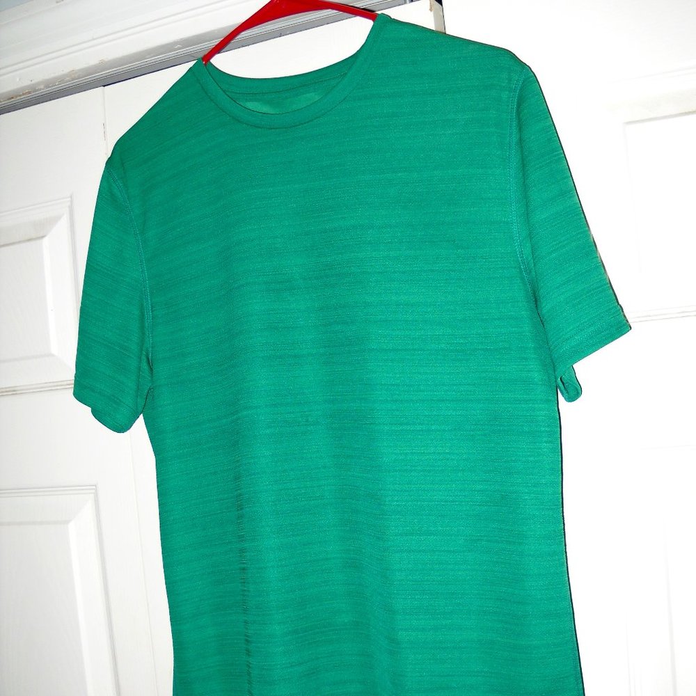 Champion Duo Dry Shirt Women's Size M